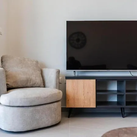 Hill Side 2 By Ps Appartement *