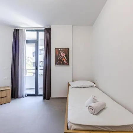 Hill Side 2 By Ps Appartement Durrës